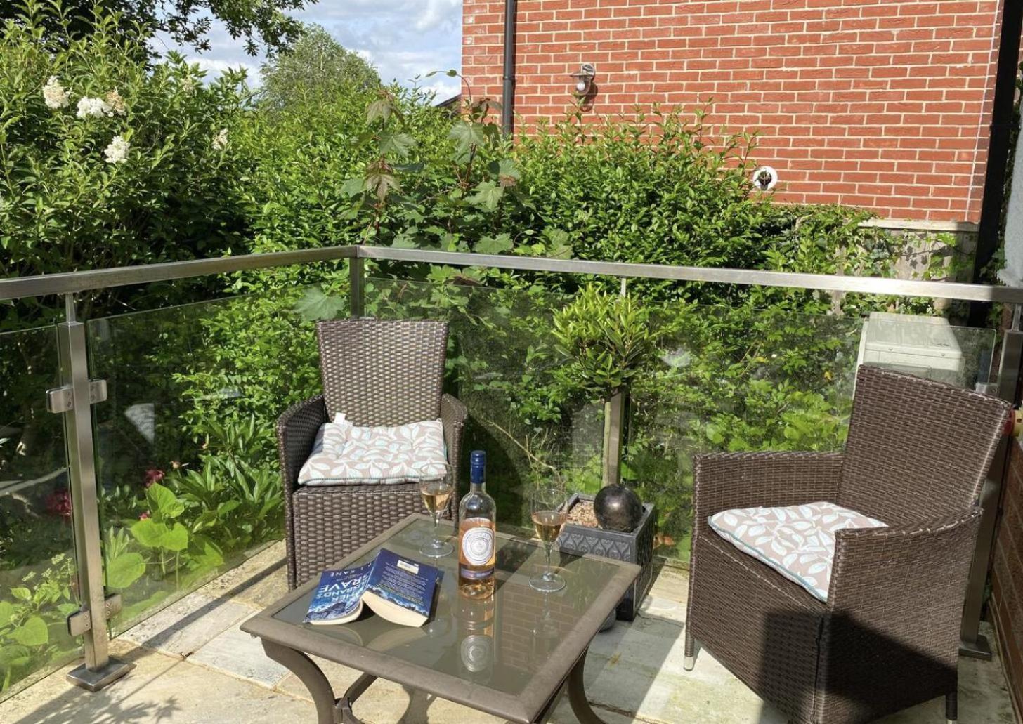 Cosy Dog Friendly Self Contained With Parking Apartment