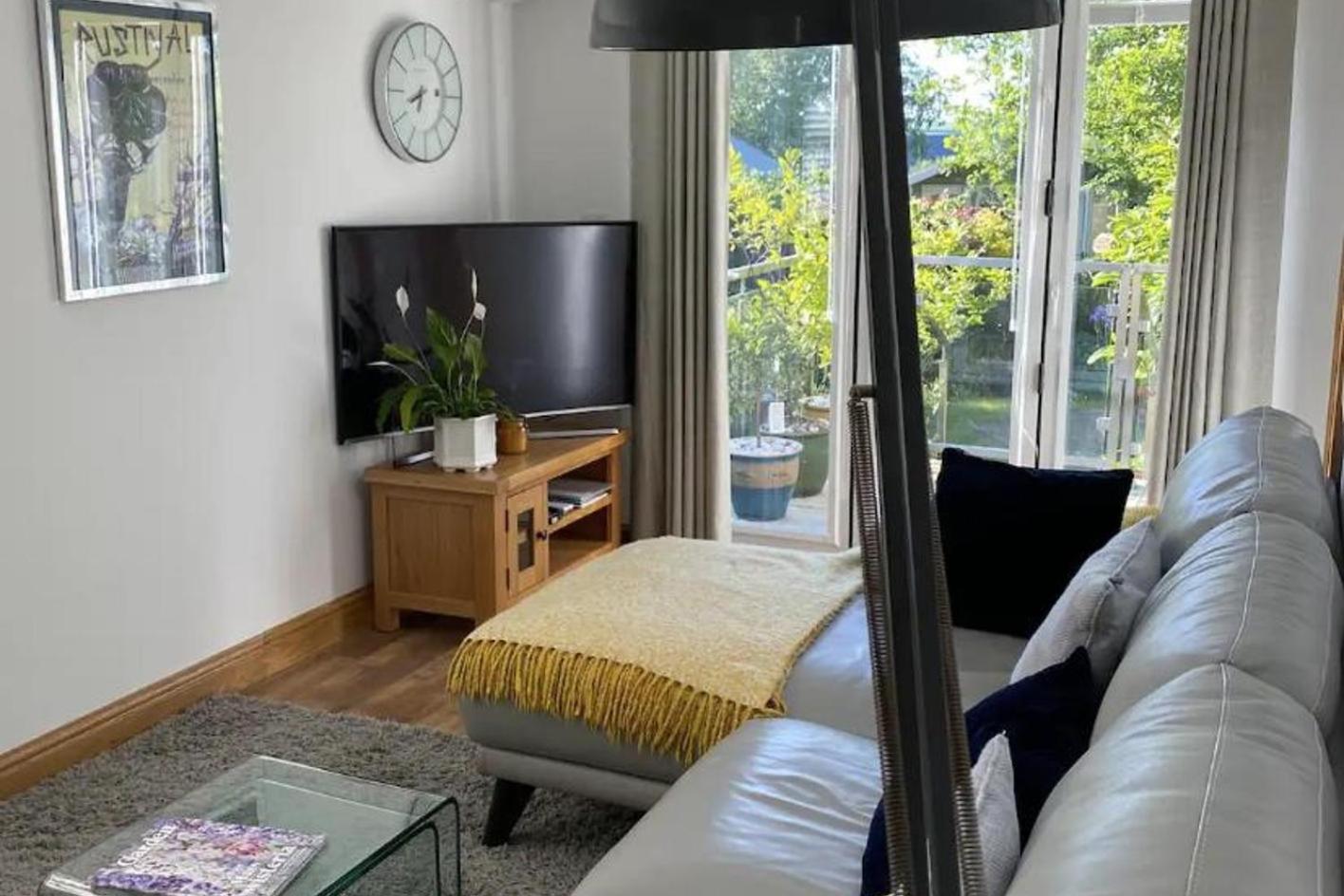 Apartamento Cosy Dog Friendly Self Contained With Parking